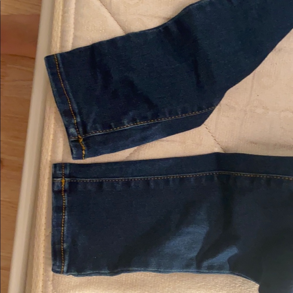 Jeans - Picture 2 of 4